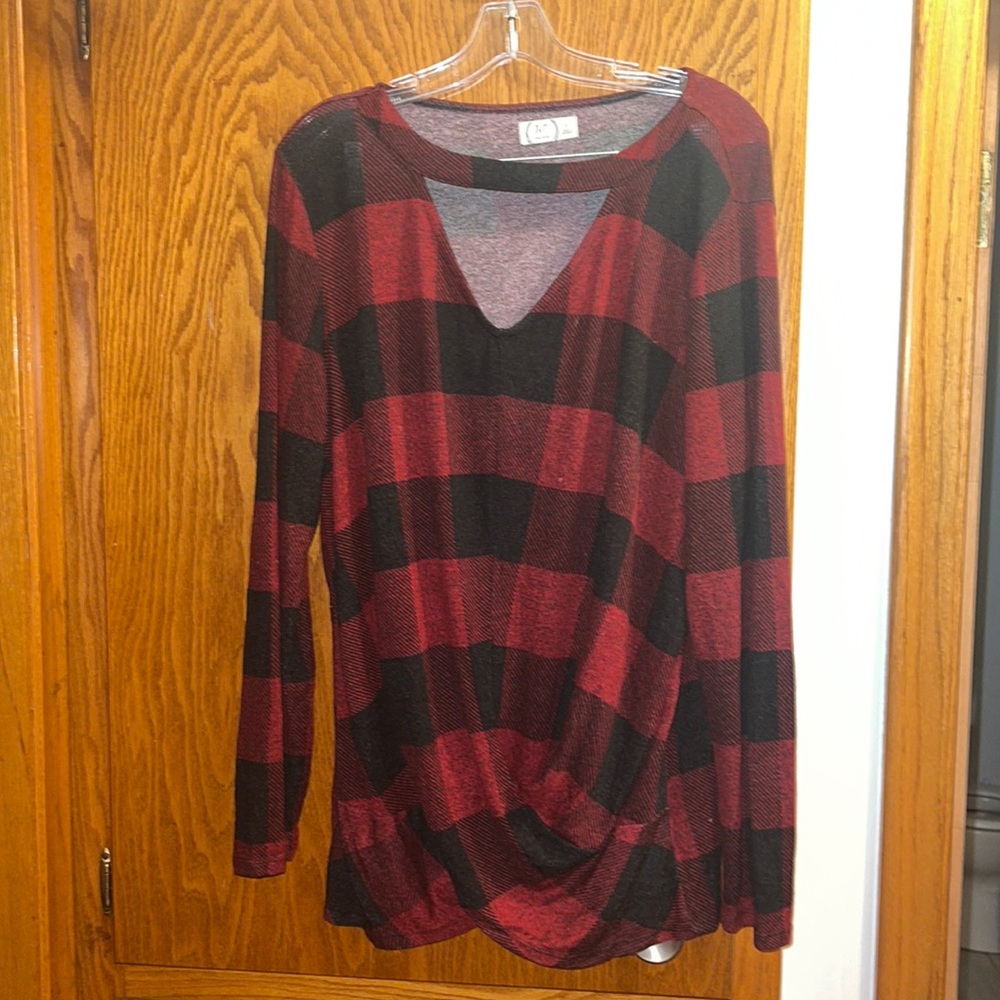 24/7 Maurice’s Red plaid blouse